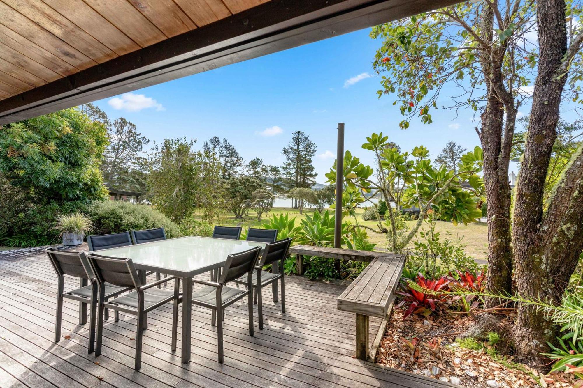 Pauanui Beach House Suntrap Екстериор снимка
