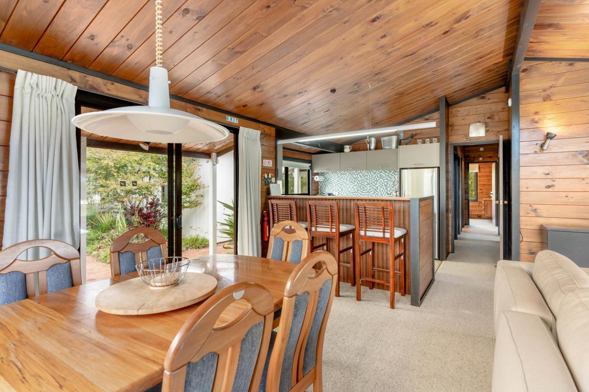 Pauanui Beach House Suntrap Екстериор снимка