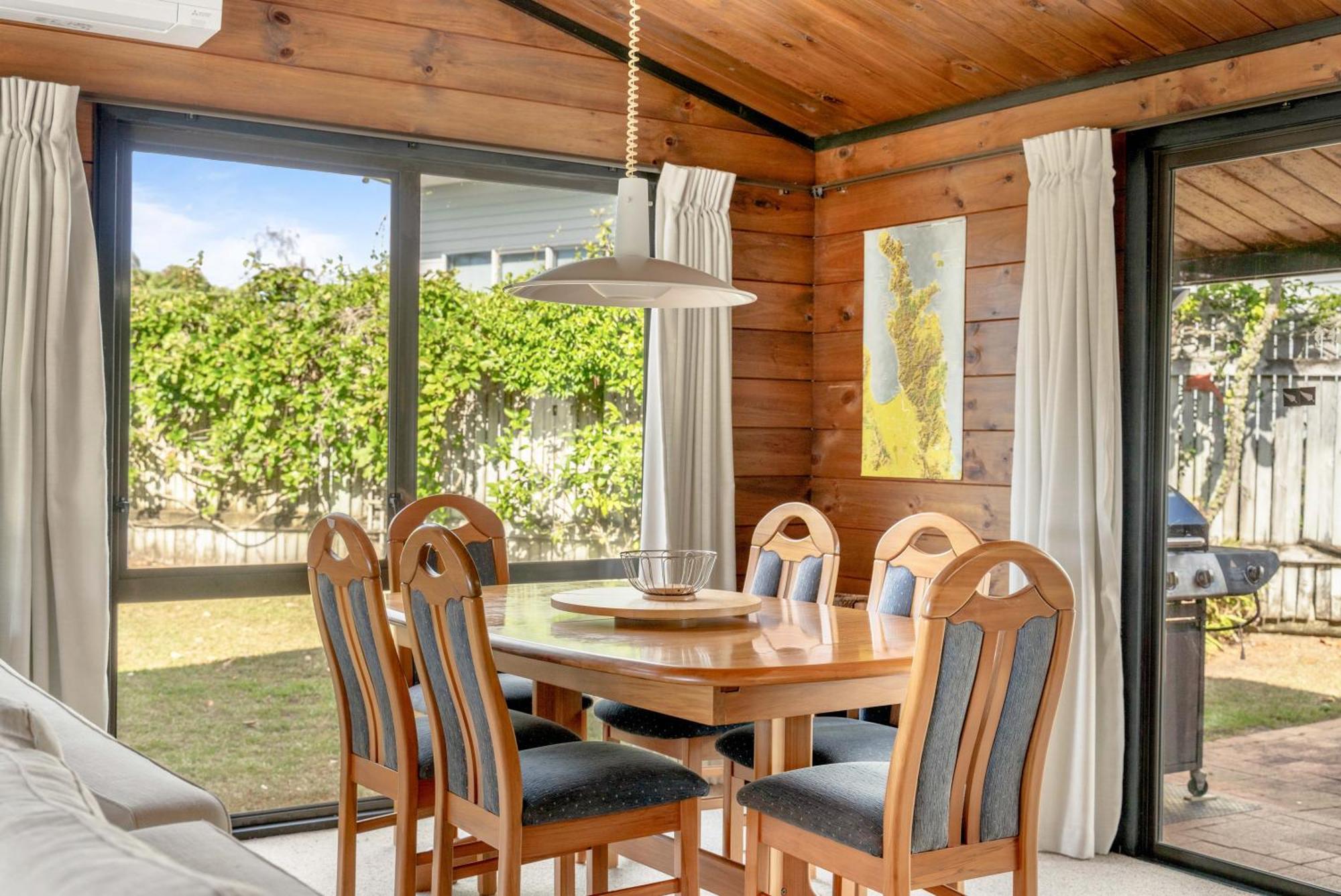 Pauanui Beach House Suntrap Екстериор снимка