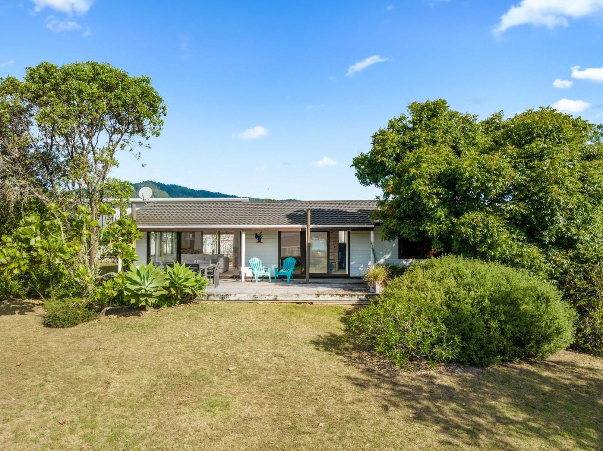 Pauanui Beach House Suntrap Екстериор снимка