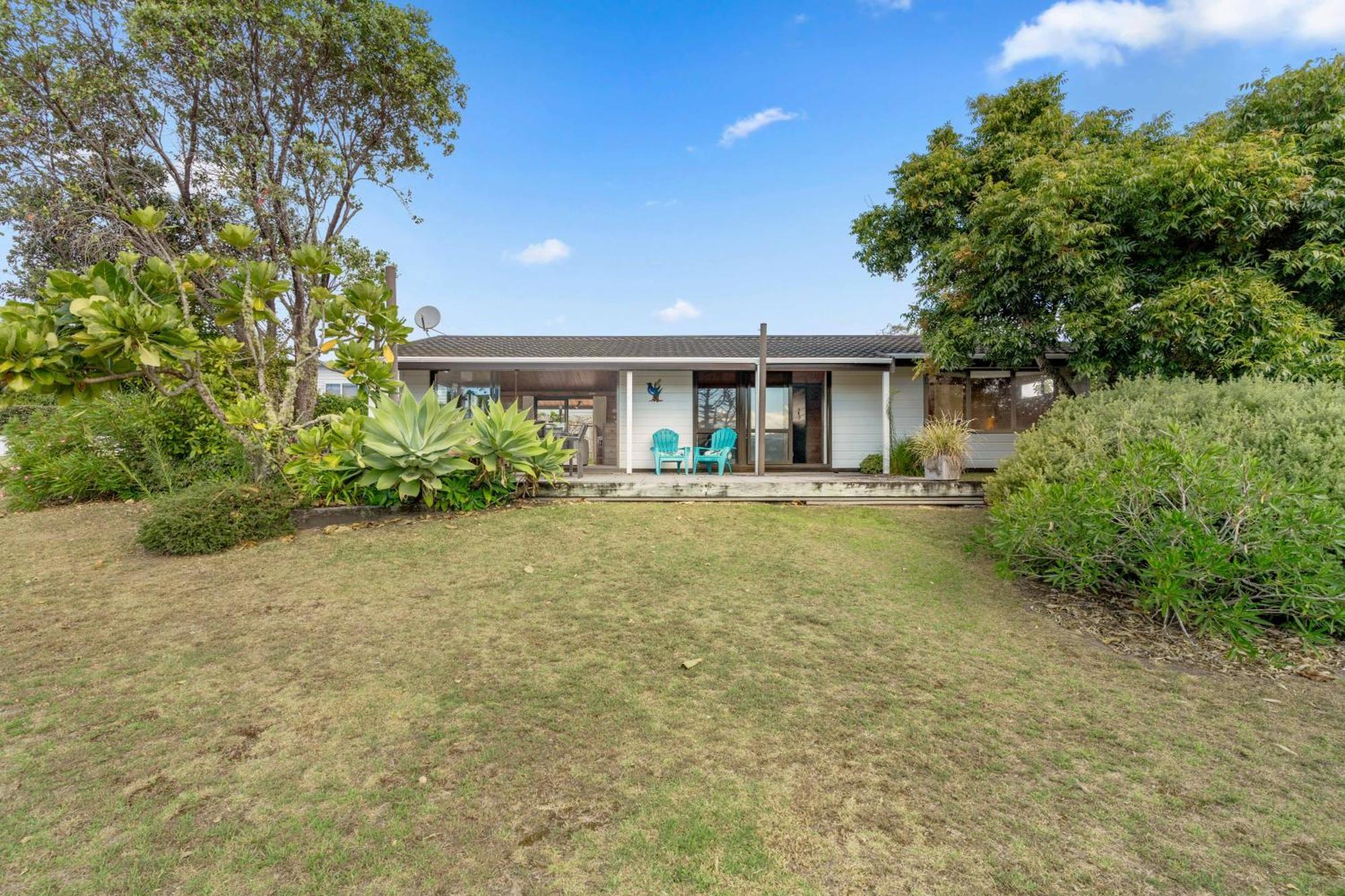 Pauanui Beach House Suntrap Екстериор снимка